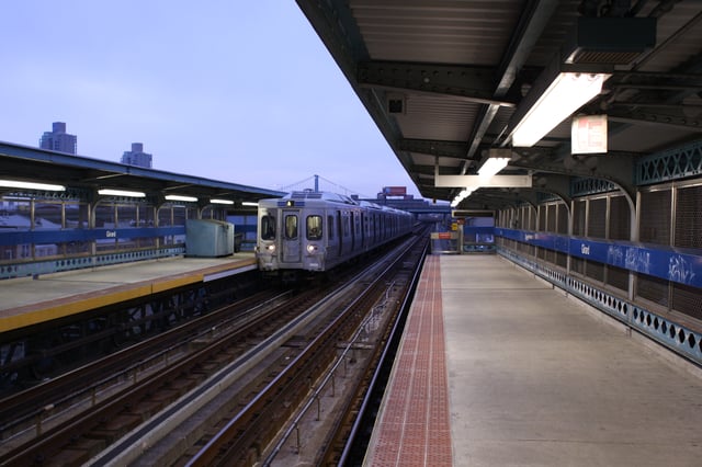 An "A" train arriving at Girard.