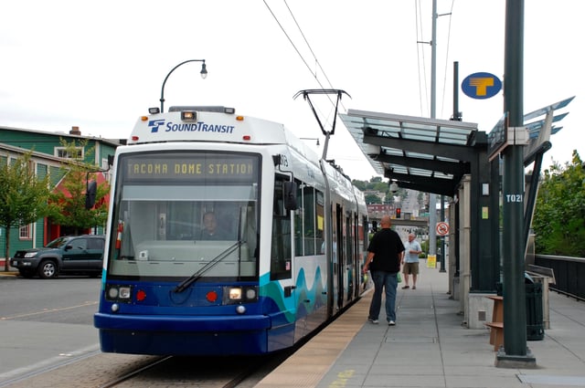 A Tacoma Link light rail train at Tacoma Dome Station