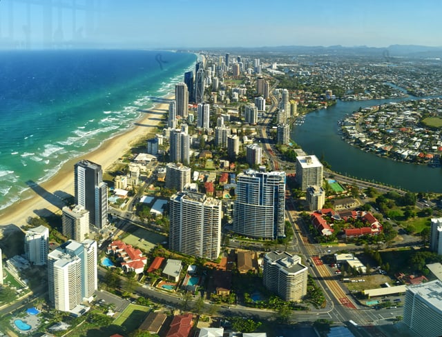 The southwards panorama of Gold Coast taken from Q1 Skypoint on Mar 13, 2019