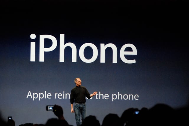 Jobs unveiling the iPhone on January 9, 2007