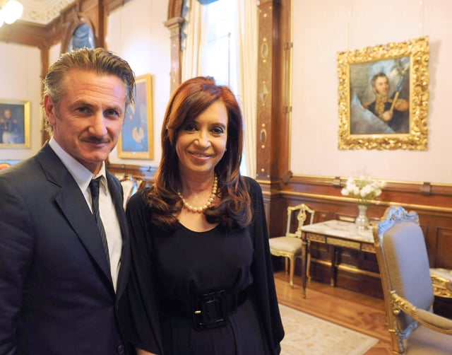 Sean Penn and President of Argentina Cristina Fernández de Kirchner, during his visit to Argentina