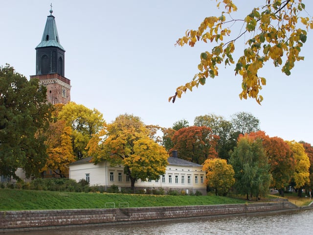 Area of Turku cathedral in autumn.