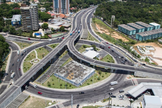 Gilberto Mestrinho road complex.