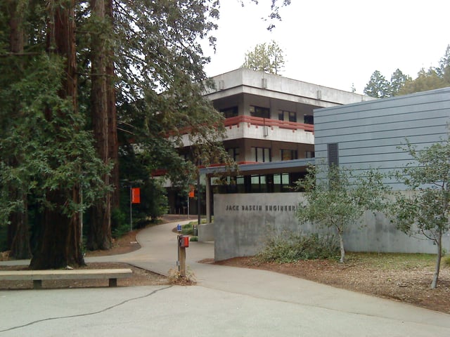 Approaching Baskin Engineering from McLaughlin Drive