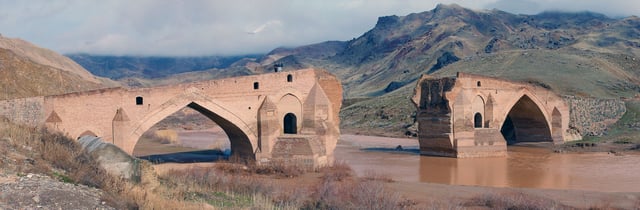 Kiz bridge (Qız Körpüsü)