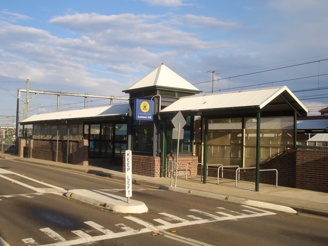Summer Hill Railway Station, Grosvenor Crescent entrance