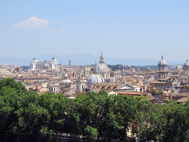 View from the top of the Castel Sant'Angelo towards the ancient city core of Rome.