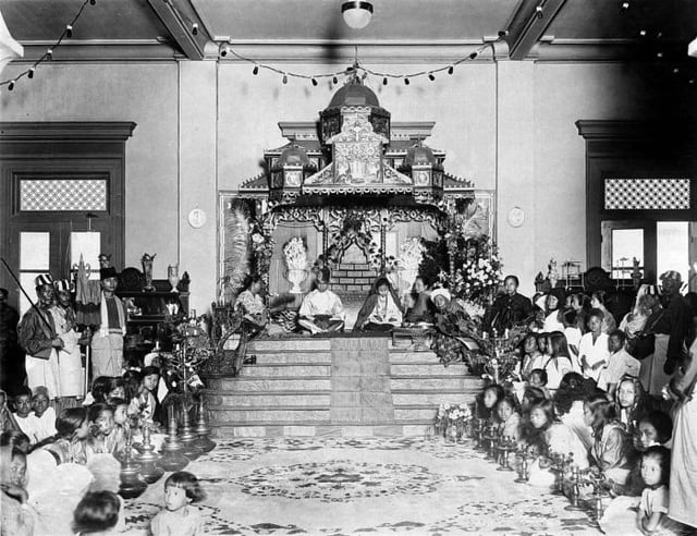 The coronation ceremony between Tengku Otteman, as the Tengku Mahkota (Crown Prince) of Deli Sultanate in Residency of Sumatra's East Coast, Dutch East Indies; with his wife, Raja Amnah, daughter of Raja Chulan and a member of Perak Royalty as Tengku Puan Indera in 1925.