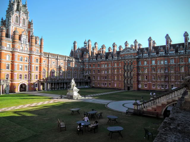 Founder's Building south quadrangle