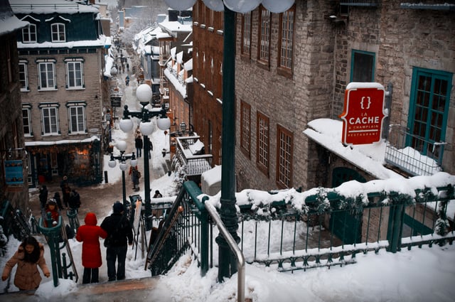 Winter scene in the Petit Champlain sector