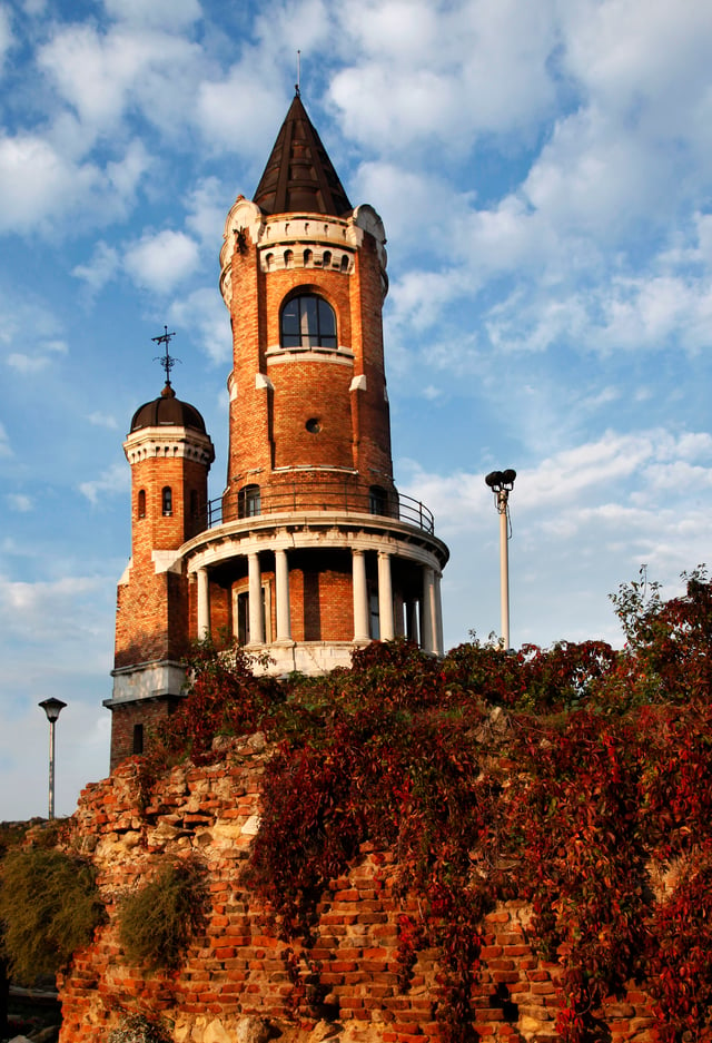Gardoš Tower, Zemun