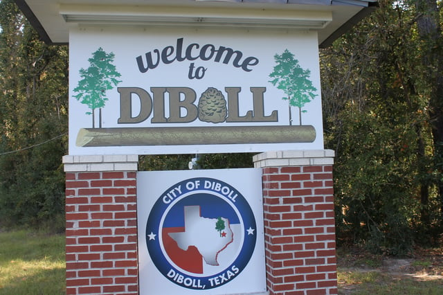 Diboll welcome sign