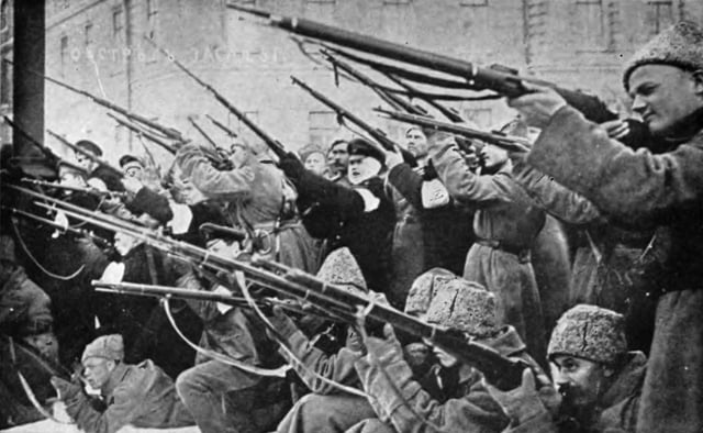 Soviets attacking the tsarist police in the early days of the March Revolution.