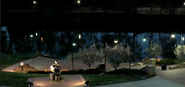 A statue of Otis Redding