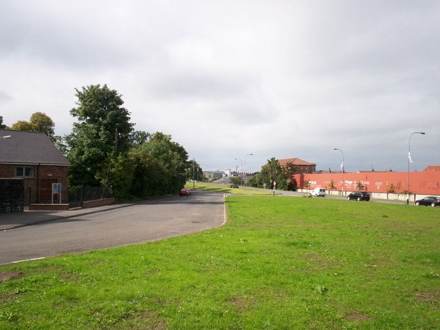 The "peace wall" along Corcrain Road (right)