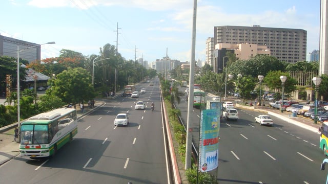 View of Roxas Boulevard from the Libertad overpass