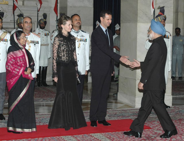 Bashar al-Assad and his wife Asma with then-Indian Prime Minister Manmohan Singh in New Delhi, 2008
