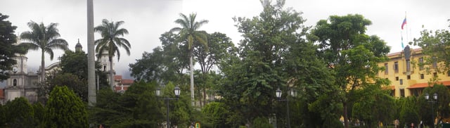 Panoramic view of the Bolívar Square next to the Government Palace and the Cathedral in the Casco Central
