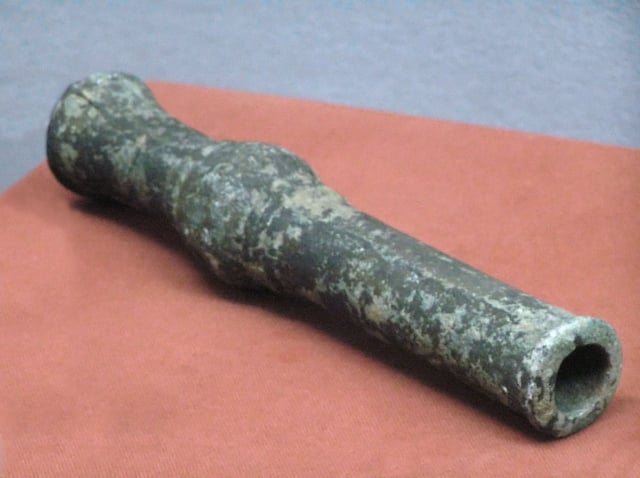 Hand cannon from the Chinese Yuan Dynasty (1271–1368).