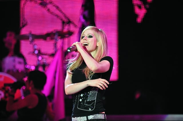 Lavigne performing during The Best Damn World Tour in 2008