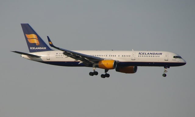 An Icelandair Boeing 757-200 on approach to MSP. Icelandair serves MSP year round, with two flights per day during summer months.
