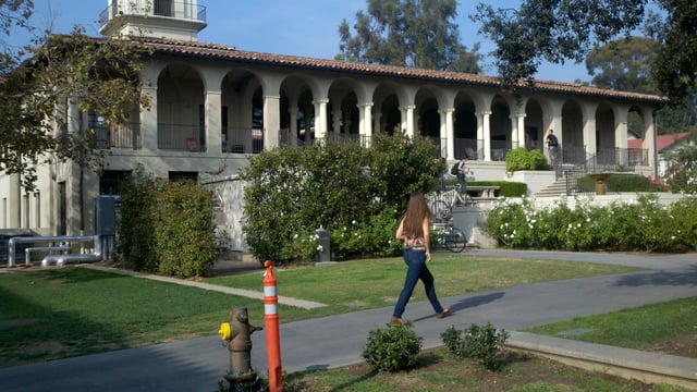 This is the Occidental College balcony that leads to the Market Place dining hall and the on campus cafe called "The Green Bean"