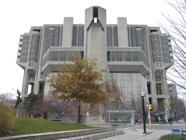 Robarts Library in front of Harbord Street in the University of Toronto St. George campus