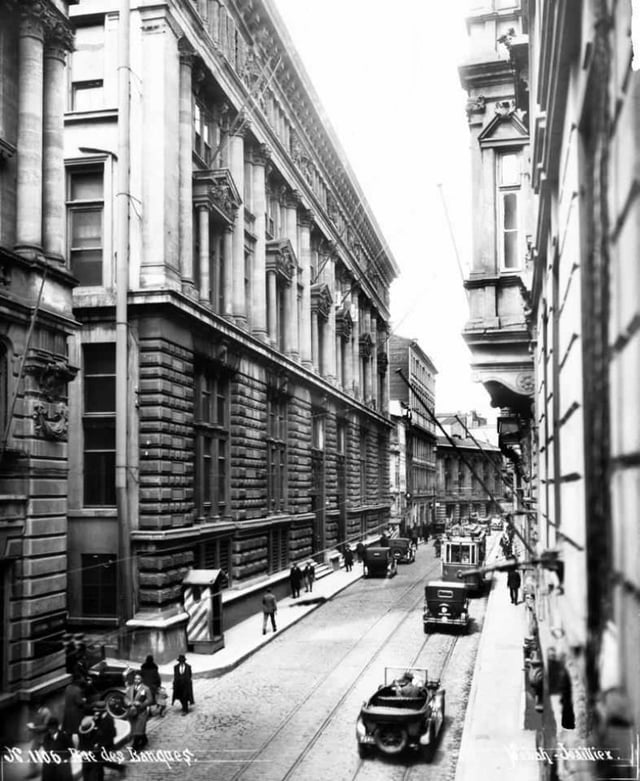 A view of Bankalar Caddesi (Banks Street) in the late 1920s. Completed in 1892, the Ottoman Central Bank headquarters is seen at left. In 1995 the Istanbul Stock Exchange moved to İstinye, while numerous Turkish banks have moved to Levent and Maslak.