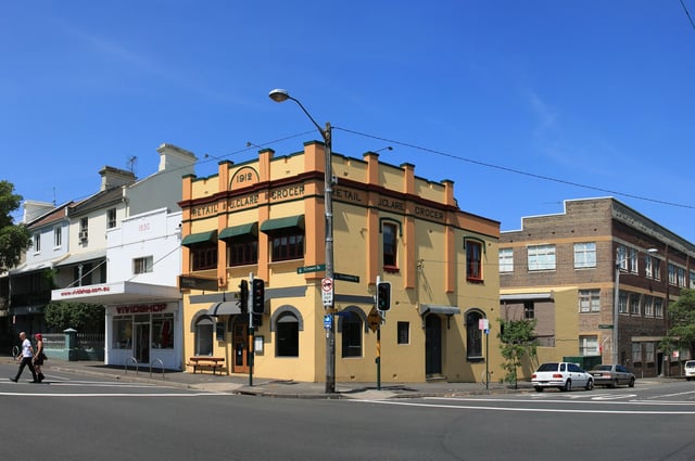 Heritage building, corner of Crown and Devonshire Streets