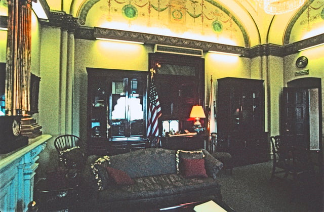 The speaker's office in the US Capitol, during the term of Dennis Hastert (1999 to 2007)