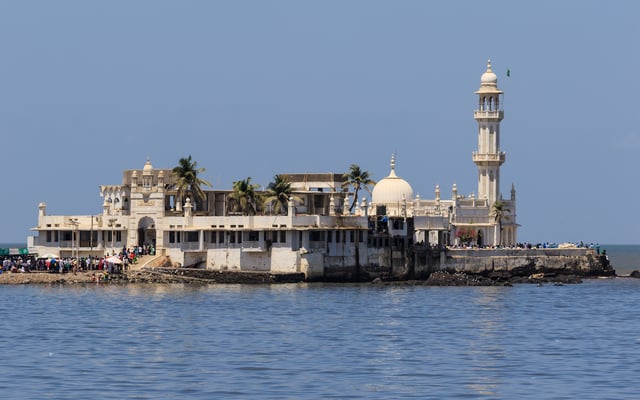 The Haji Ali Dargah was built in 1431, when Mumbai was under the rule of the Gujarat Sultanate