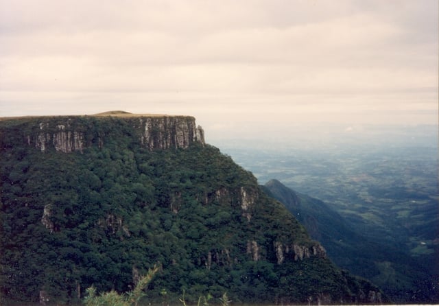 Paraná Traps, Brazil