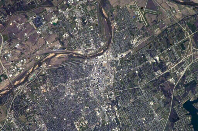 Aerial image of Topeka (2003)