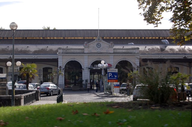 Gare SNCF de Pau (Pau SNCF railway station)