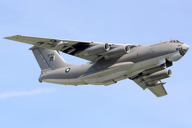 A Ilyushin Il-78 over Pisa International