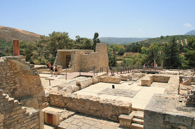 View to the south, the hill in the background is Gypsades, between it and Knossos is the Vlychia and the South Entrance is on the left