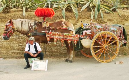 A traditional Sicilian cart