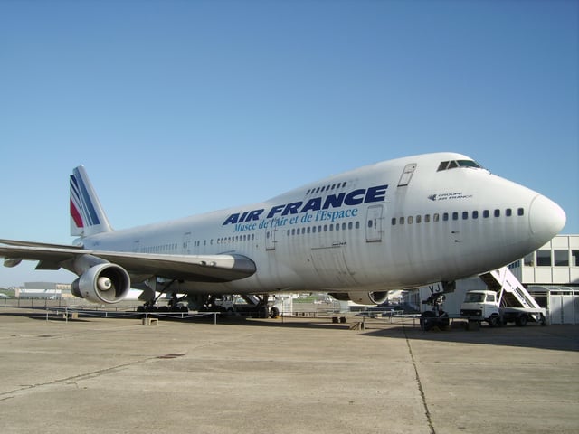 Boeing 747-128 on display at the Musée de l'Air et de l'Espace in France