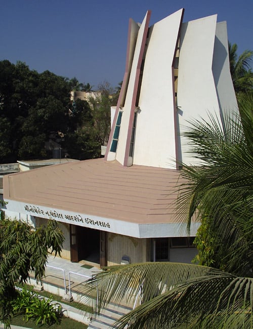 A modern Zoroastrian Agiary in Western India