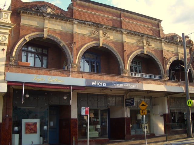 Smith Street shops