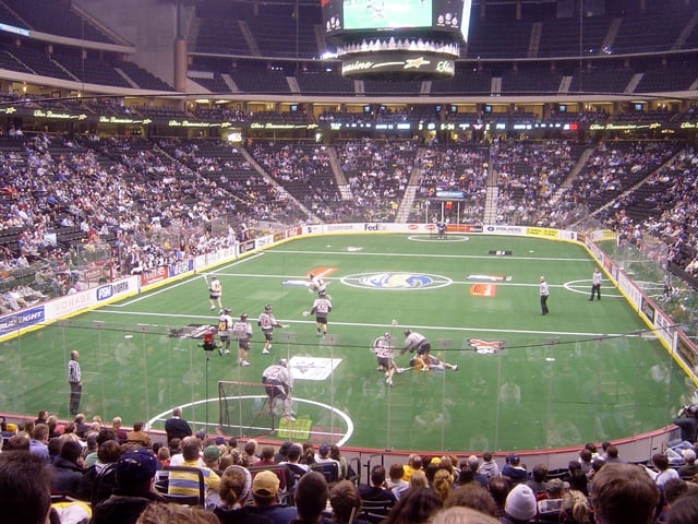 A game of box lacrosse in the NLL.