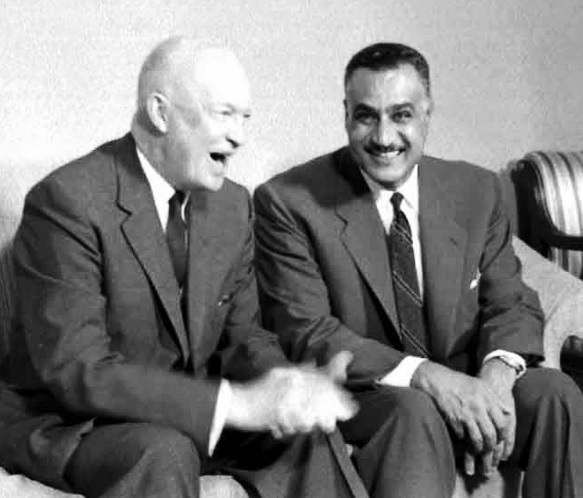 Presidents Eisenhower and Nasser meeting in New York, 1960