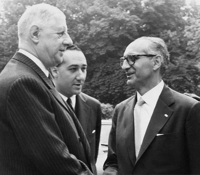 Charles de Gaulle and Argentine president Arturo Frondizi