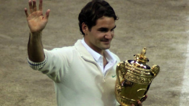 Federer won a record 17th Major, a record-equaling 7th Wimbledon, and returned to No. 1.