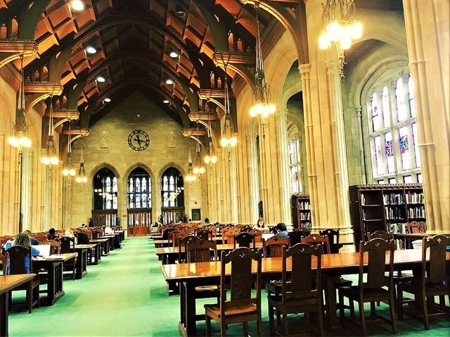Gargan Hall, Bapst Library