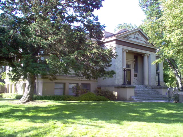Medford Carnegie Library
