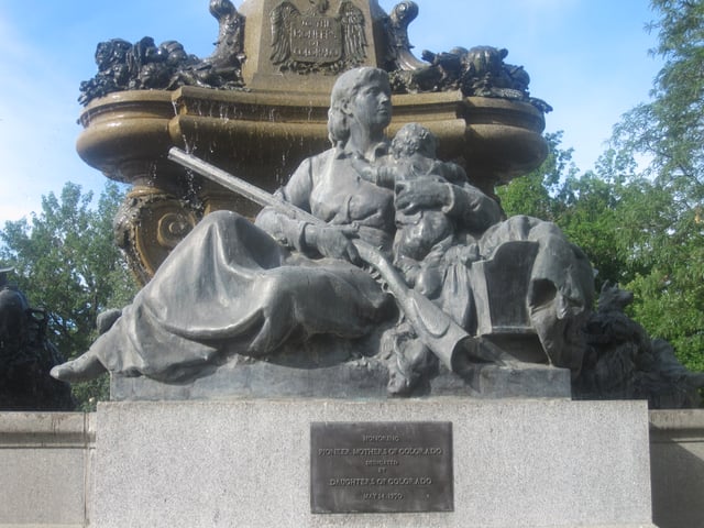 "Pioneer Mothers of Colorado" statue at The Denver Post building