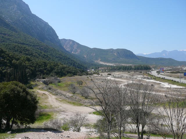 The pass of Thermopylae in modern times