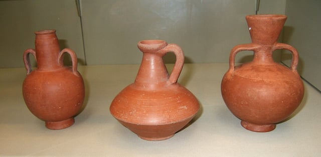 Berber Red Slip flagons and vases, 2nd–4th centuries