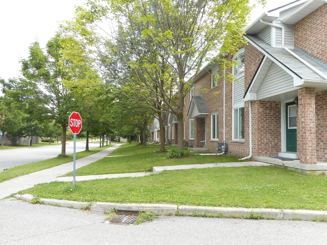 Public housing in Cachet, Ontario.